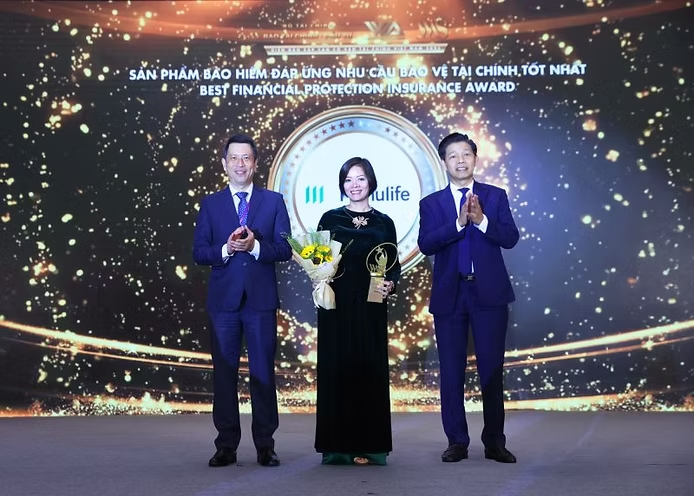 🌿 Manulife Vietnam Wins “Best Financial Protection Insurance Products of 2025” 🌿
